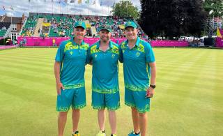 Barrie bowls to silver